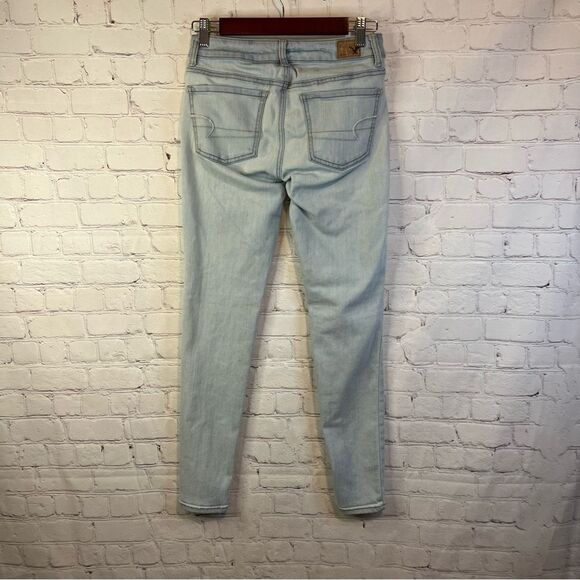 AEO Light Wash Jeggings size 4 - Picture 3 of 8